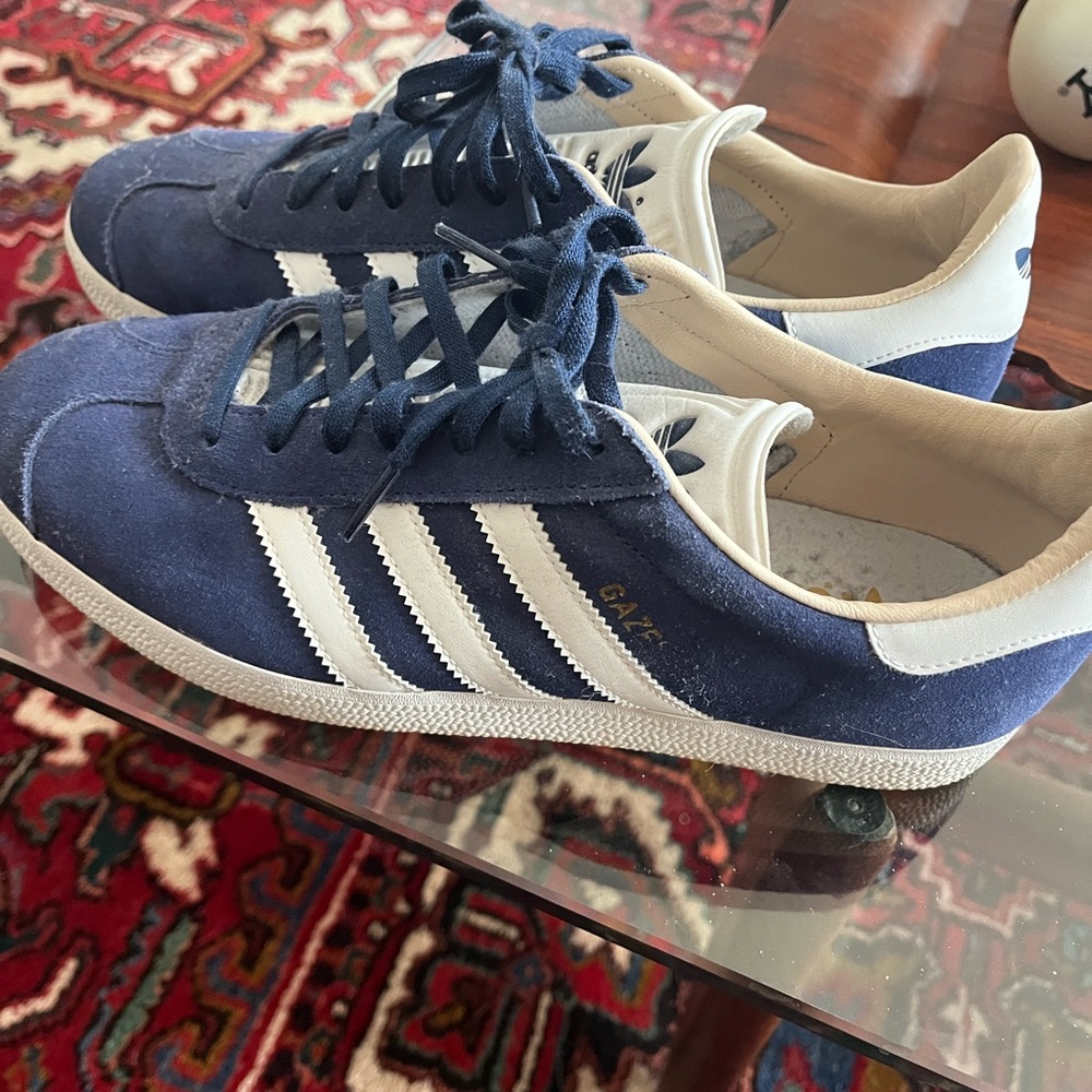 Navy Blue suede women’s adidas size 9.5 gazelles CQ2187